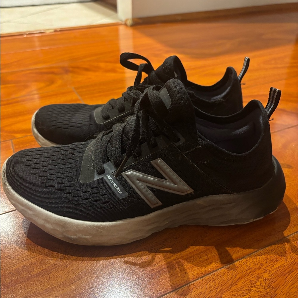 New Balance Women sneakers
